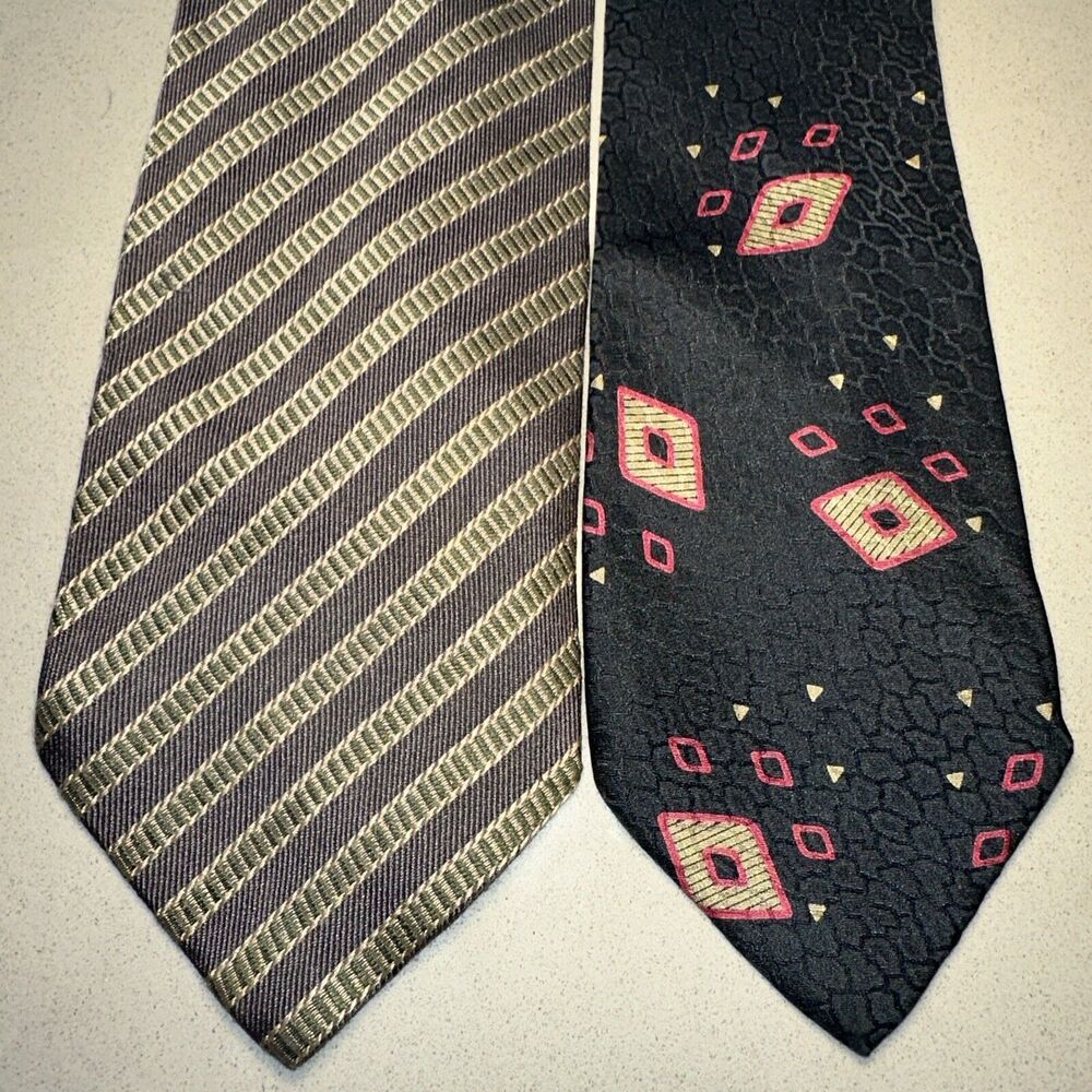 2 Giorgio Armani Vintage Italian Designer Neck Tie